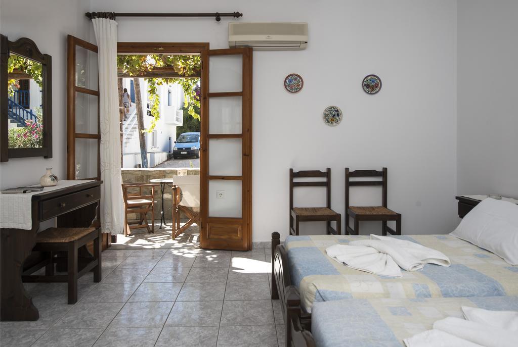 Mitsi Studios Naousa  Habitación foto